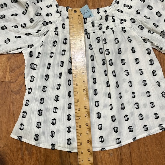 Loft Women’s Size Small Petite NWT Blouse Top White & Black 3D Embellishment - Picture 6 of 10